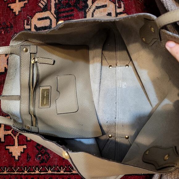 Annabel Ingall Tan Shoulder Bag - Picture 6 of 8